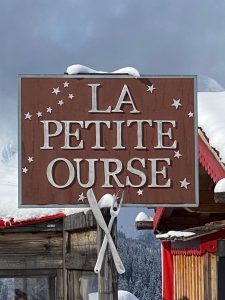 Le Restaurant La Petite Ourse sur la Piste Nabor aux Gets